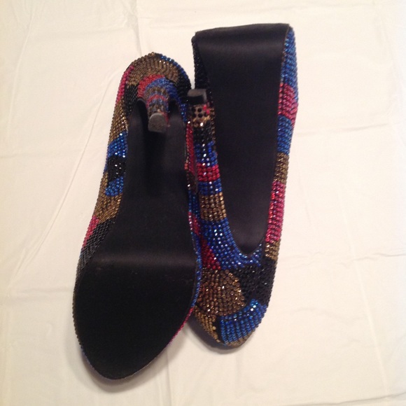 Steve Madden Multi-Colored Crystal Dyvinal Pumps - Picture 2 of 3
